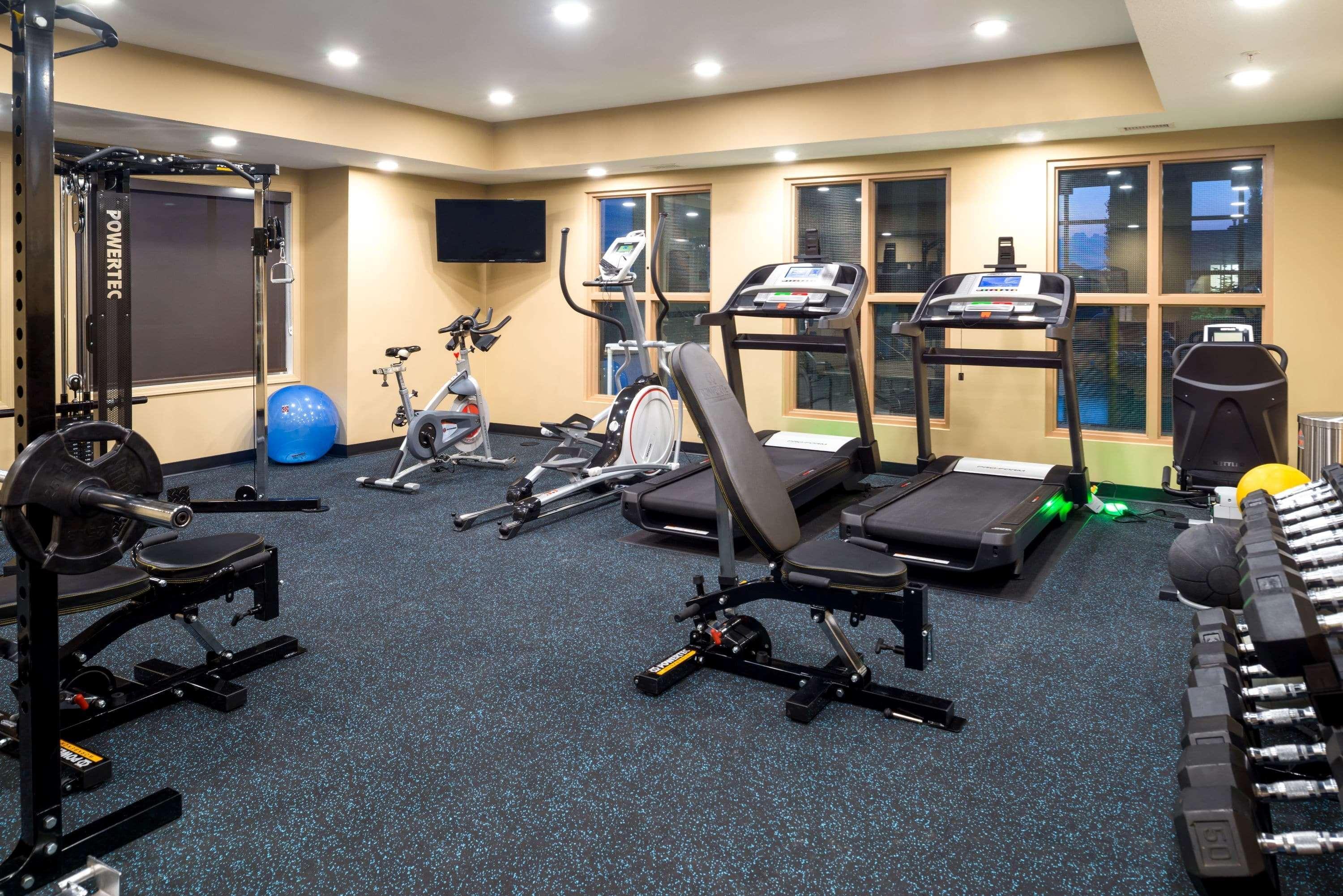 Microtel Inn & Suites By Wyndham Red Deer Ngoại thất bức ảnh